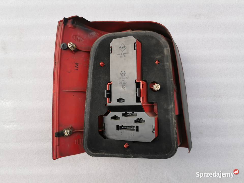 Lampa Prawy Tył Tylna Prawa VW Passat B5 Kombi Wyszków
