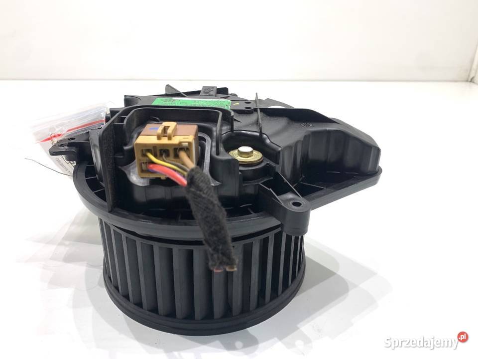 DMUCHAWA NAWIEWU AUDI A4 B6 8E1820021B osobowe sprzedam