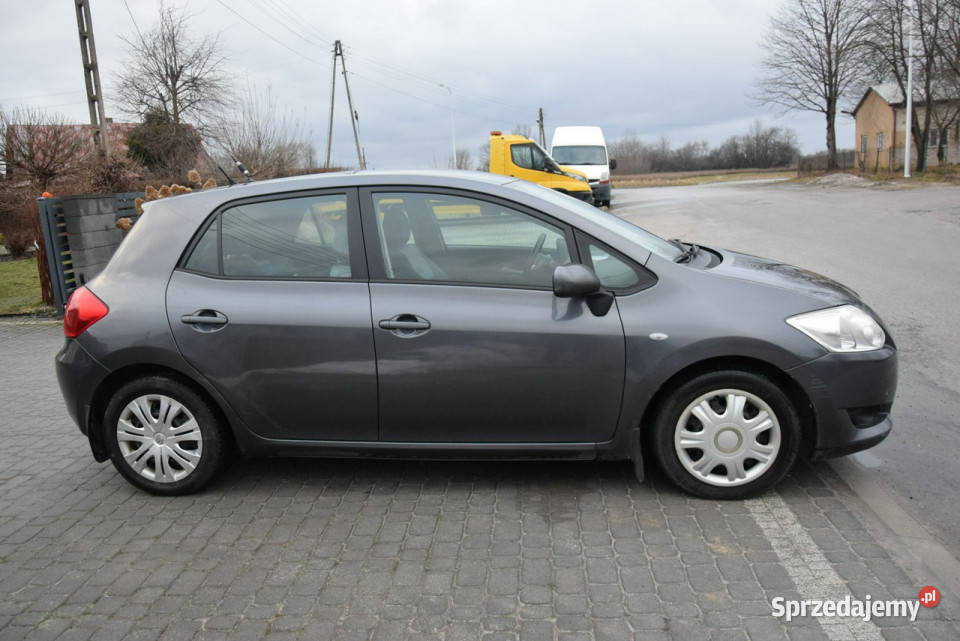 Toyota Auris 20D Klimatronik Tempomat 2 KPL KÓŁ