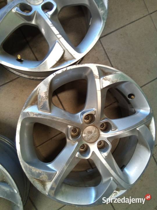 Felgi aluminiowe Peugeot 7Jx17 5x108 et46 Sieniawka