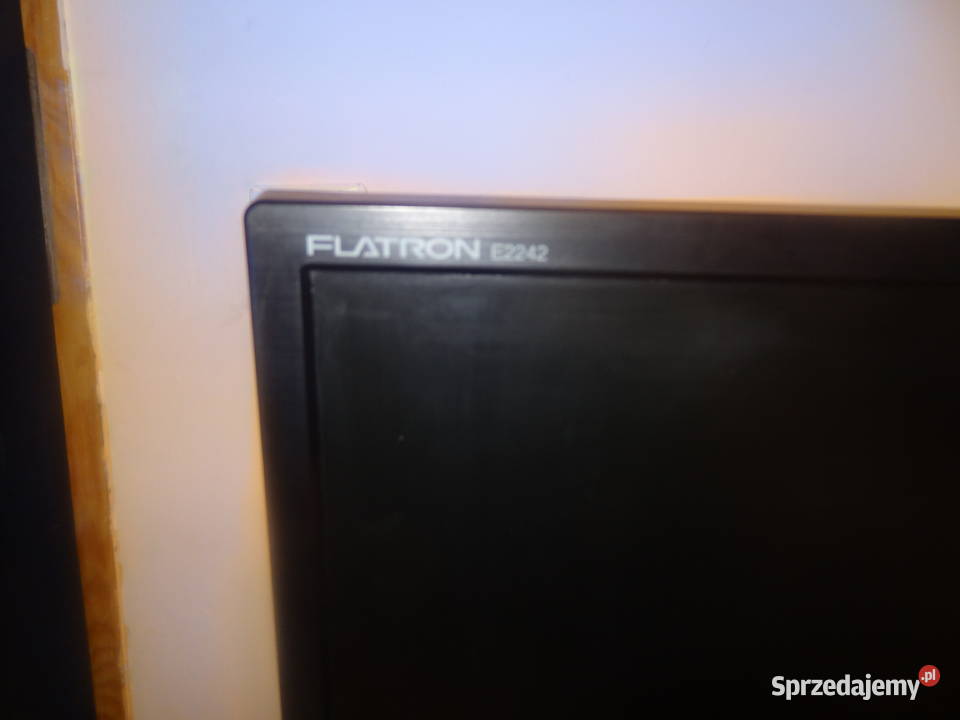 Monitor LED LG Flatron E2242C 215 1920 x 1080 px Poznań