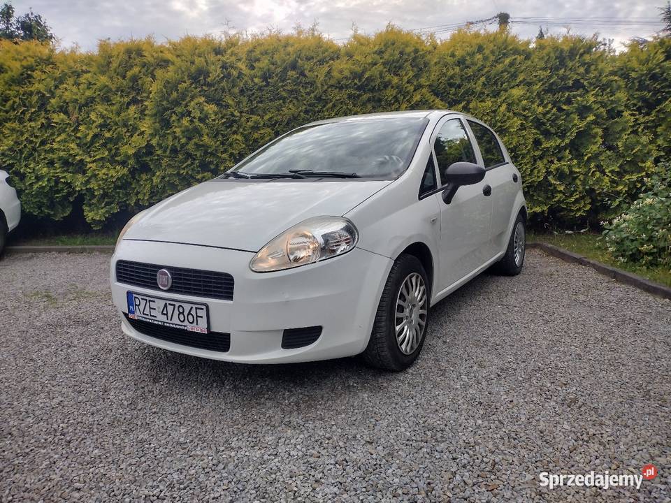 Fiat Punto 12 69 2011 5drzwiowy manual Rzeszów
