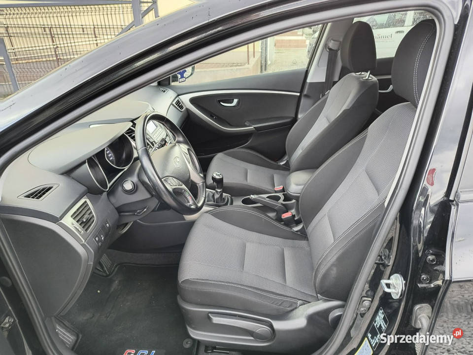 Hyundai i30 GO Edition 14 100 Serwisowany w ASO czarny Bydgoszcz