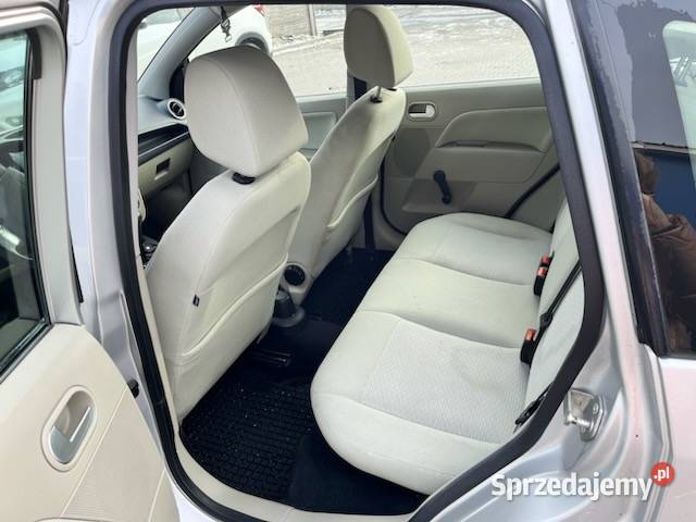 FORD FIESTA AUTOMAT NAJBOGATSZA WERSJA Deszczno