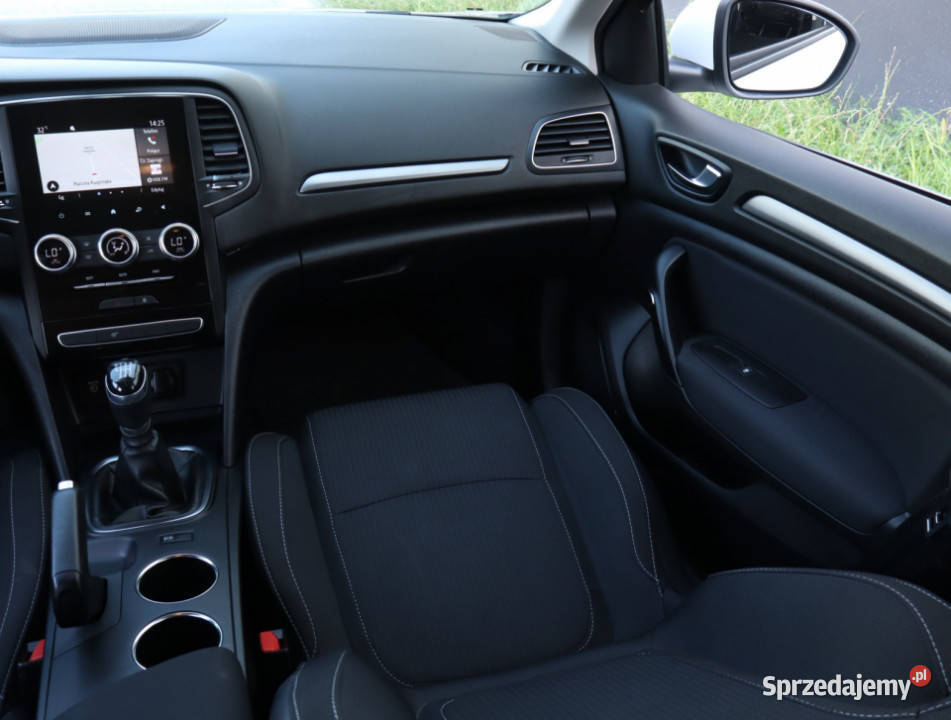 Renault Megane 10 TCe system Start-Stop Megane łódzkie