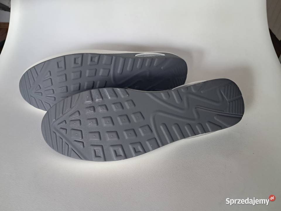 nowe buty z siatki rozmiar 40 długość wkładki Sandomierz sprzedam