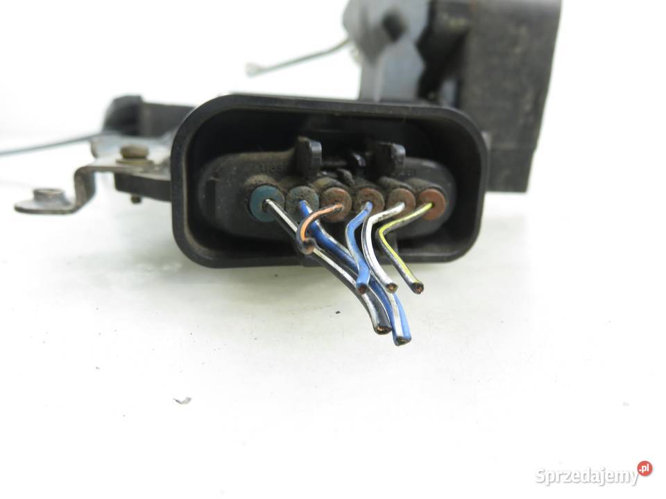 ZAMEK LEWY PRZEDNI TOYOTA AVENSIS VERSO M2 6 PIN