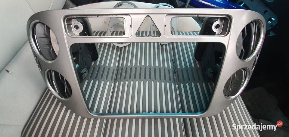 VW Tiguan 10r TDI 4motion 4x4 ramki dekory radia Kratki nawiewu