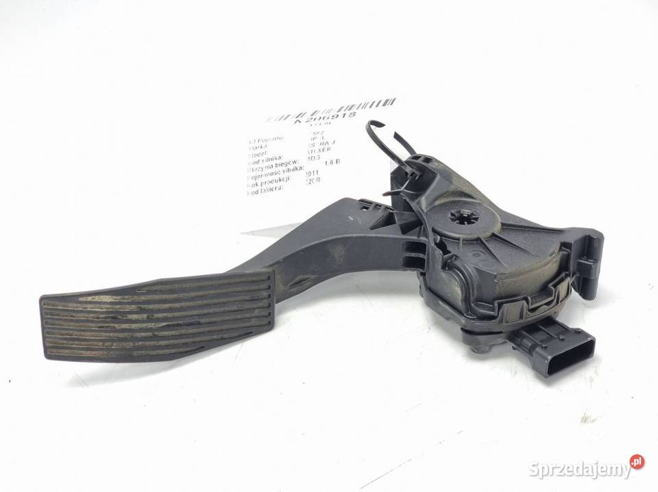 PEDAŁ OPEL ASTRA J 13252702 osobowe Lipno sprzedam