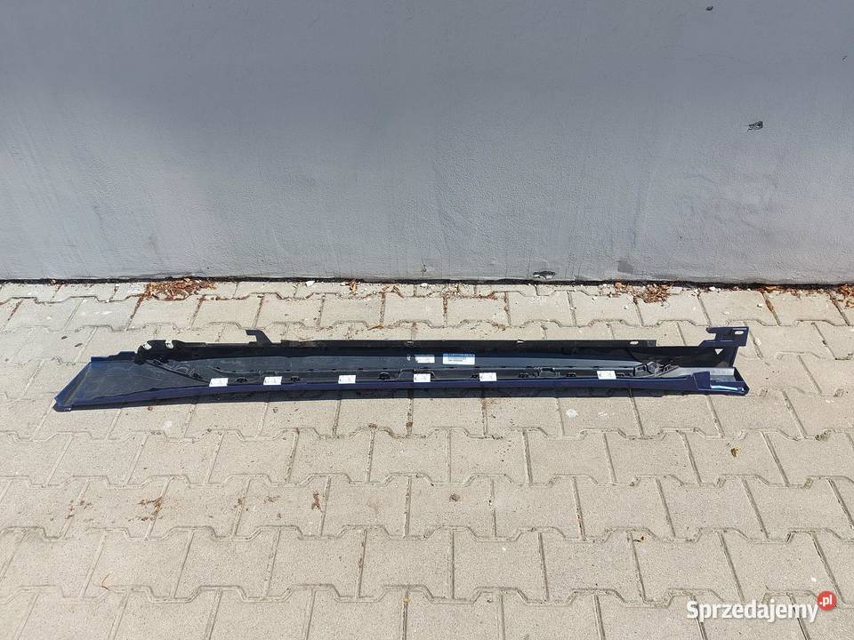 BMW iX1 X1 U11 Listwa progowa nakładka prawa