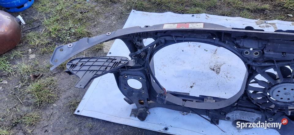 Pas przedni audi a4 b6 części blacharskie Karoseria sprzedam