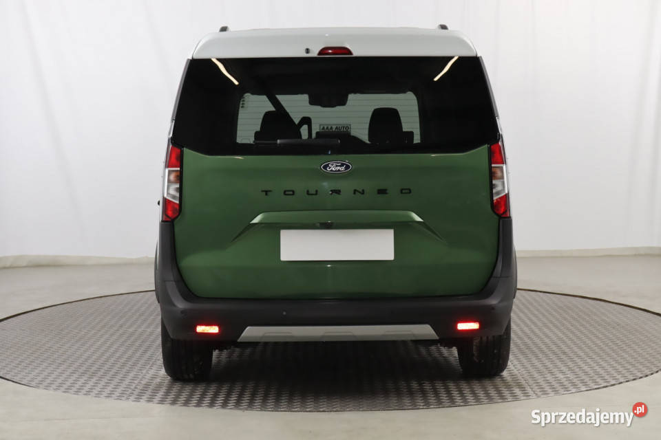 Ford Tourneo Courier 10 EcoBoost klimatyzacja