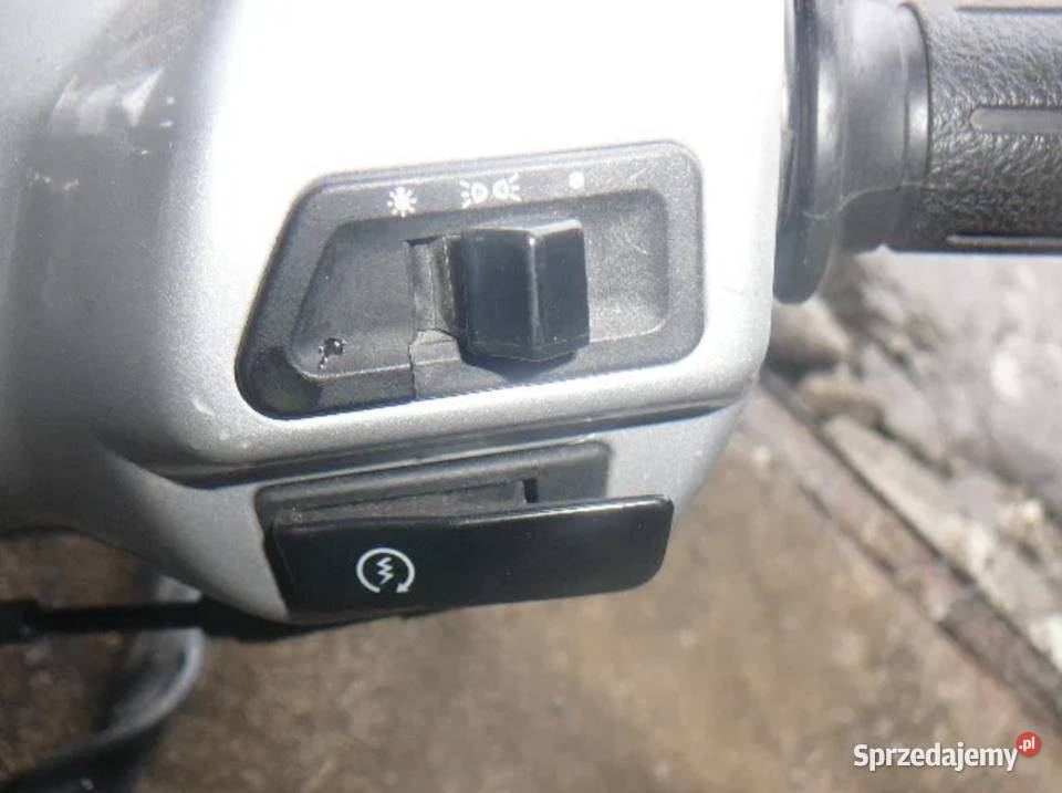 Przełącznik prawy starter Honda Nes 125 Ostrzeszów