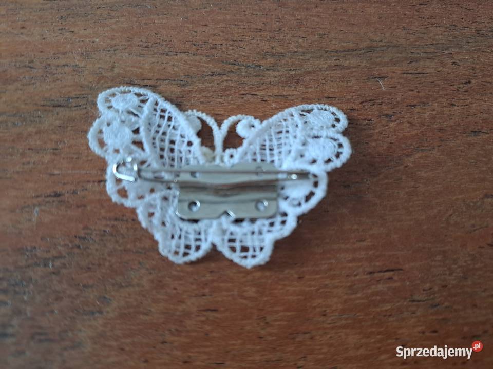 Broszka Haftowany Motyl PRL Warszawa