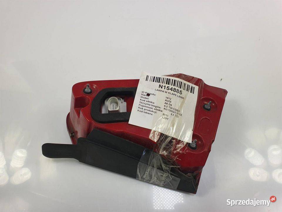 LAMPA W KLAPE LEWA AUDI A8 D4 PRZED LIFT