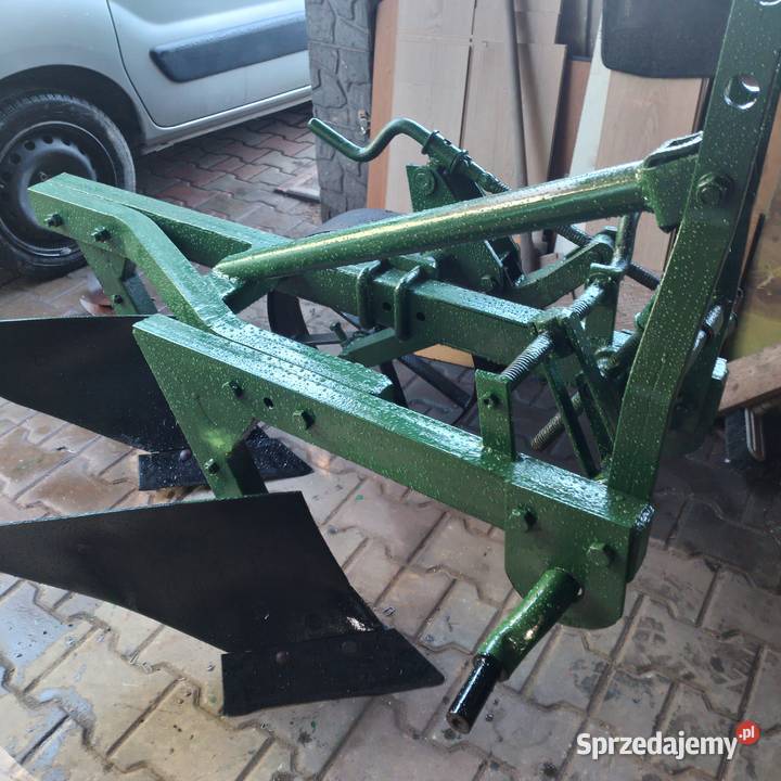 Pług dwuskibowy do mniejszych traktorków ciągnik Jasło sprzedam