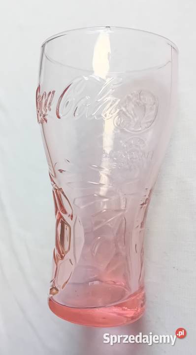 Różowa kolekcjonerska szklanka Coca Cola UEFA Koźminek