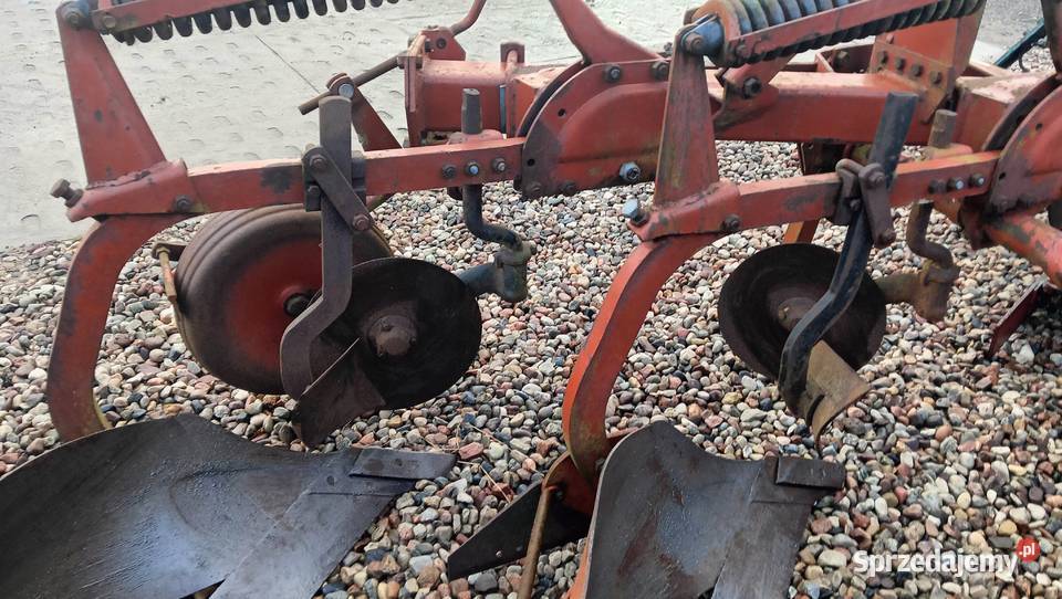 Pług 2 skibowy sprezyna sprowadzony fraugde Nowa Karczma