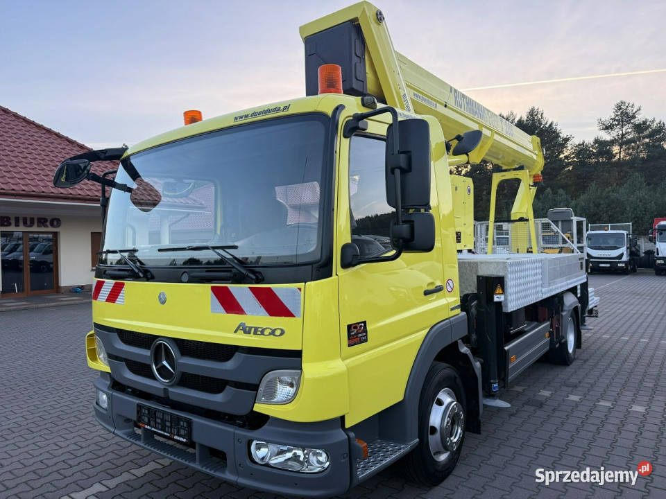 Mercedes Atego Ruthmann T 285 wysokość 285m bok Widełki