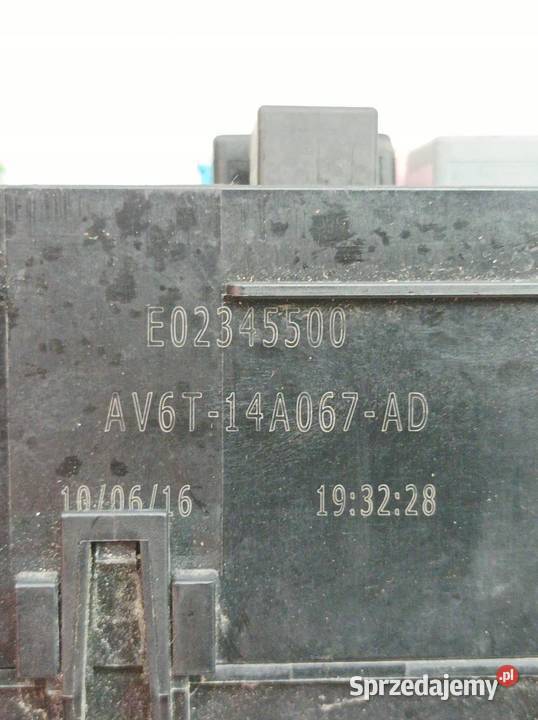 SKRZYNKA BEZPIECZNIKÓW AV6T14A067AD 15 B 149