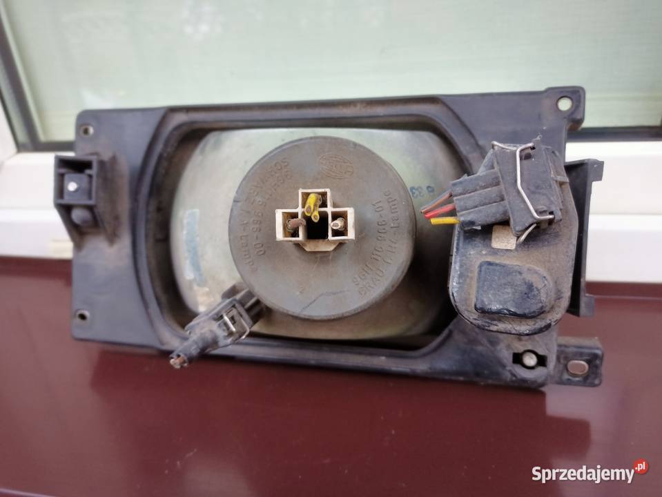 VW Polo III 86c2f lampa przednia prawa reflektor