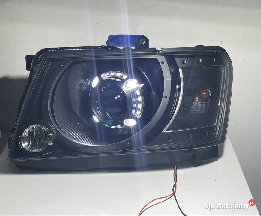 Reflektory Nissan Patrol Y61 GU4 biled Warszawa sprzedam