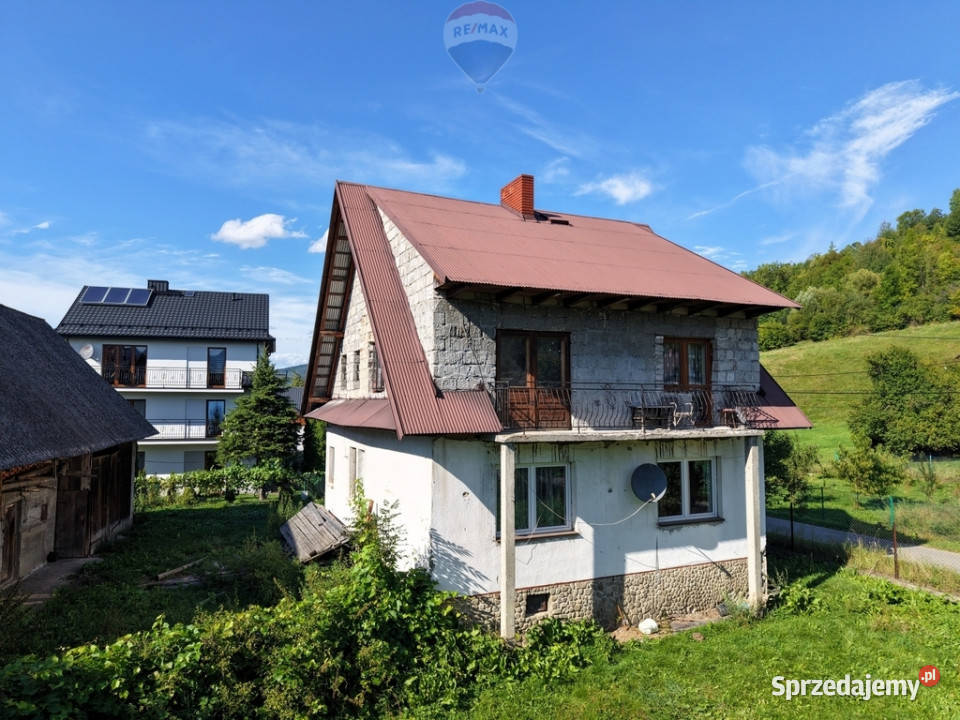 Dom Wolnostojący Podobin gm Niedźwiedź asfalt małopolskie