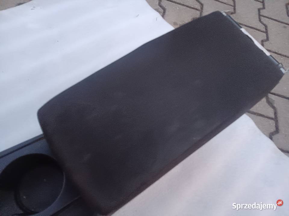 Volkswagen Passat B7 tunel środkowy podlokietnik Wyposażenie wnętrza Krosno sprzedam