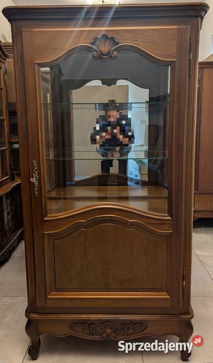 Piękna witrynaserwantka ludwikowska orzechsklep