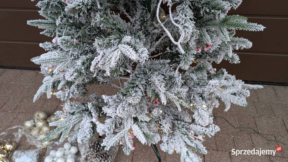 Choinka sztuczna DEWUR 180 ozdoby oświetlenie Jadowniki