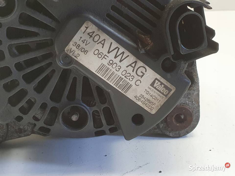 ALTERNATOR VW Touran I 20 TDI 06F903023C valeo
