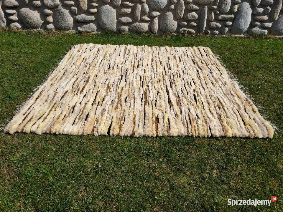 Dywan ze Skór Owczych Naturalnych 200x200 Dywan małopolskie Szaflary sprzedam