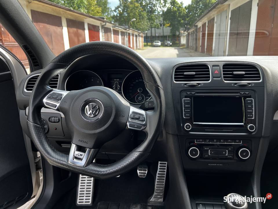 Volkswagen Golf VI 14