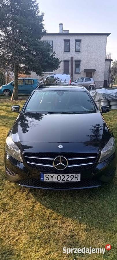 Mercedes A180 Panoramadach benzyna