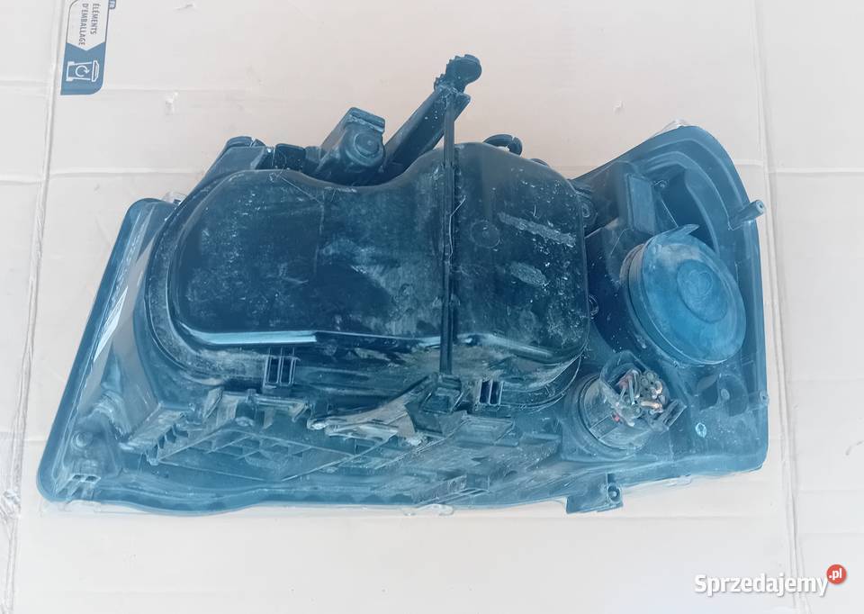 Land Rover Freelander II reflektor lampa prawy wielkopolskie Przeźmierowo
