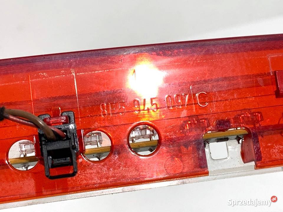 LAMPA STOP AUDI A4 B6 8E5945097C SedanLimuzyna