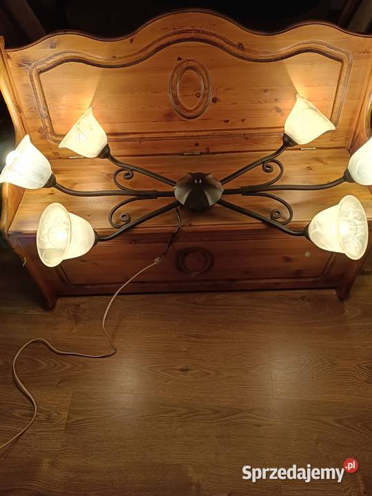 Lampa elektryczna metalowa kowalstwo artystyczne Lipno