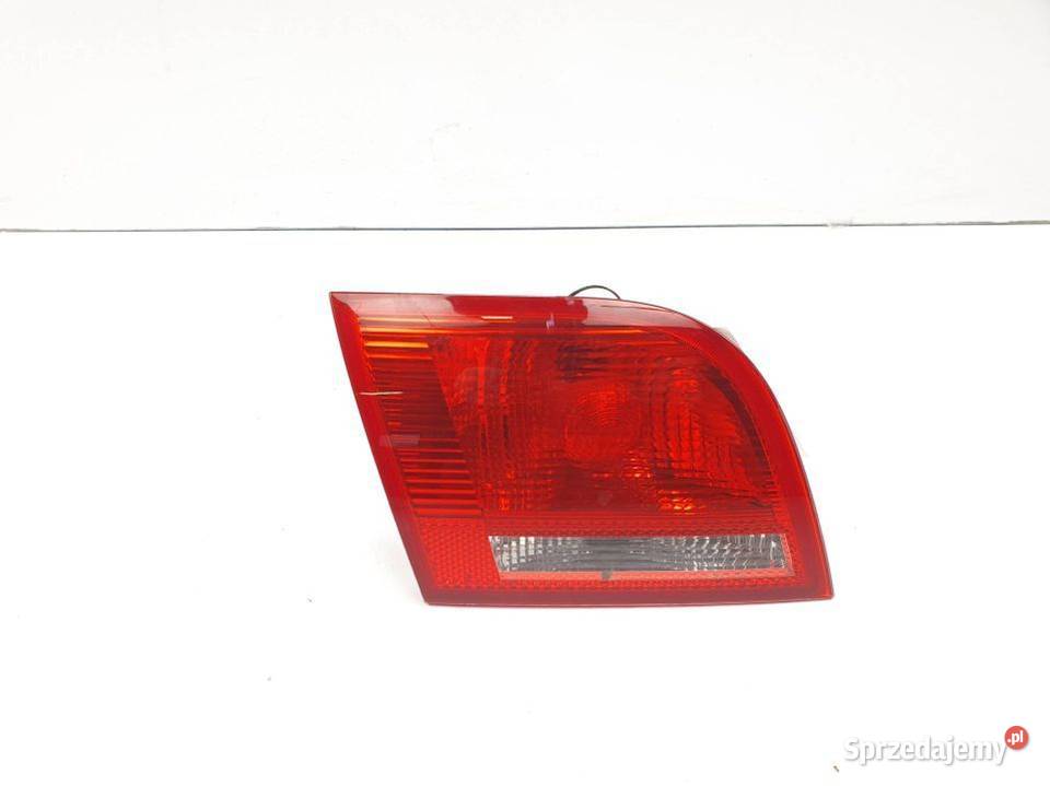 LAMPA W KLAPE LEWA AUDI A3 8P 8P4945093 Lipno