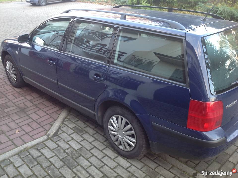 Vw passat b5 kombi pierwszy właściciel granatowy Pabianice