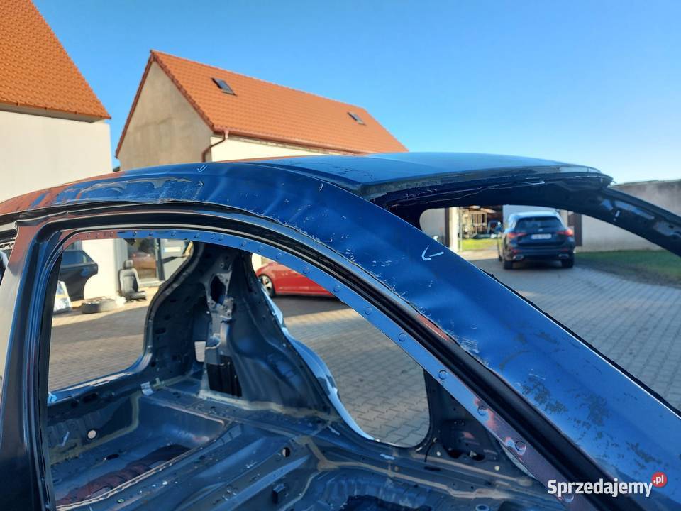 Honda HRV III eHEV 2022r DACH szary NH904M