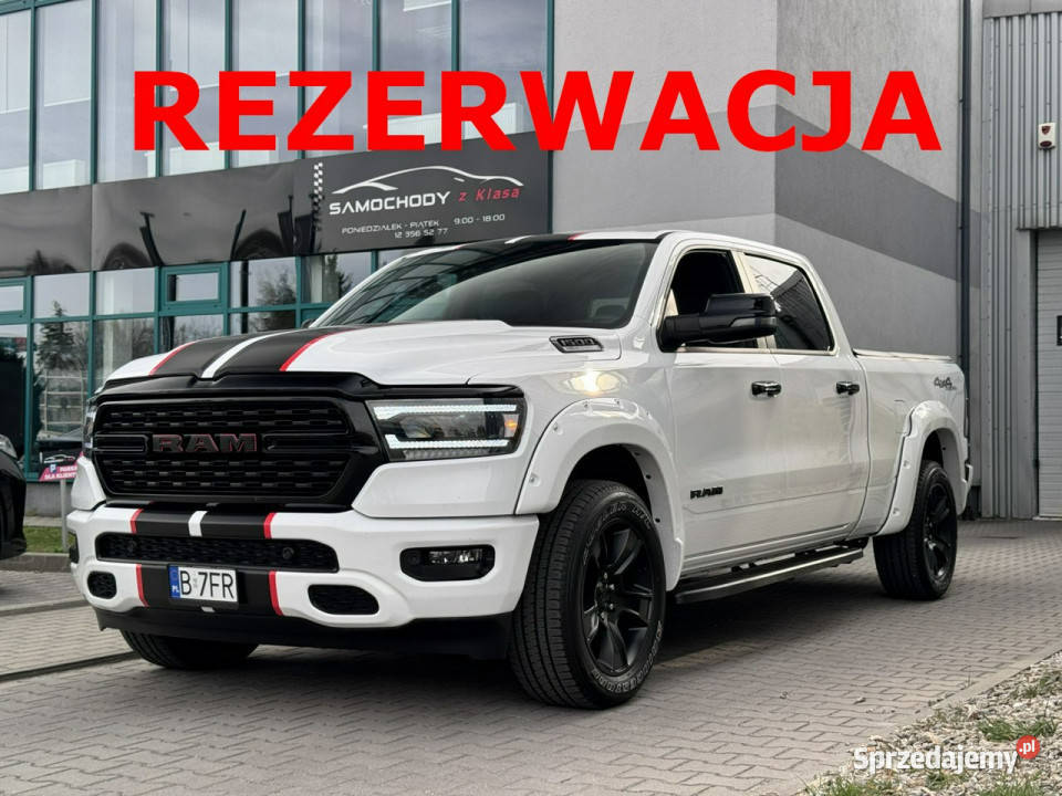RAM 1500 57 V8 HEMI eTorque Bezwypadkowy 717 podgrzewane fotele Węgrzce