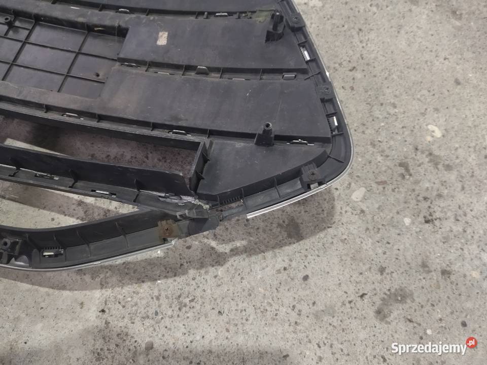 Atrapa chłodnicy grill Hyundai IX20 uszkodzony Atrapy Zabiele-Piliki