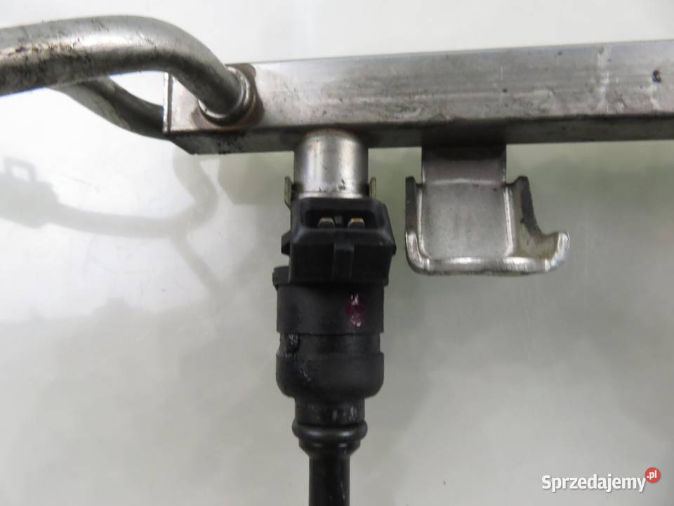 LISTWA WTRYSKOWA AUDI A3 8L 18 06A906031D