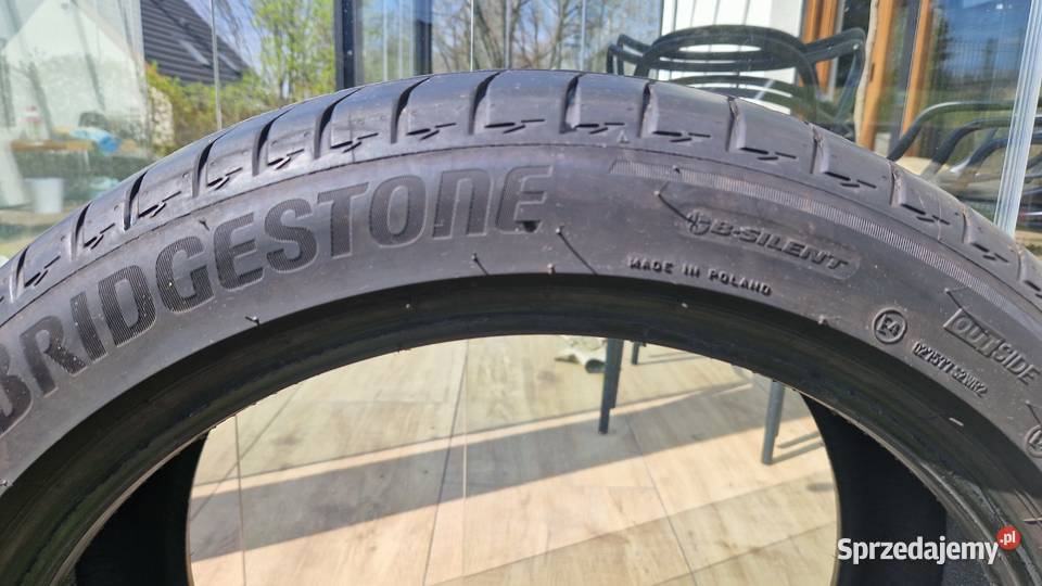 Bridgestone 24545R19Opony letnie 2 sztukiBieżnik Bridgestone Żory