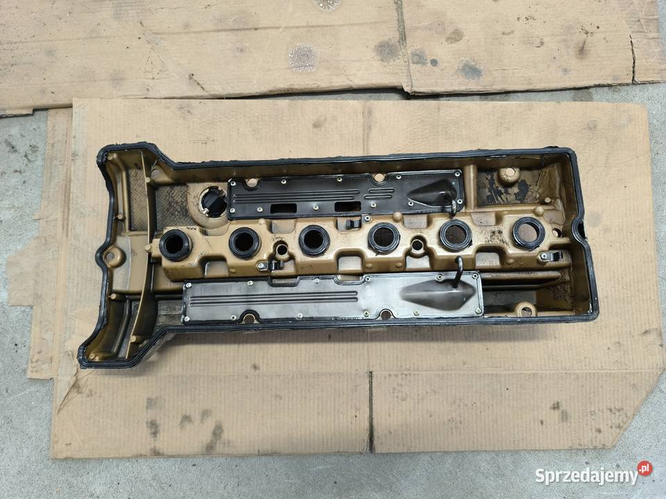 Pokrywa zaworów Mercedes M104943 24V R129 W140 Głowice cylindrów podlaskie Grajewo
