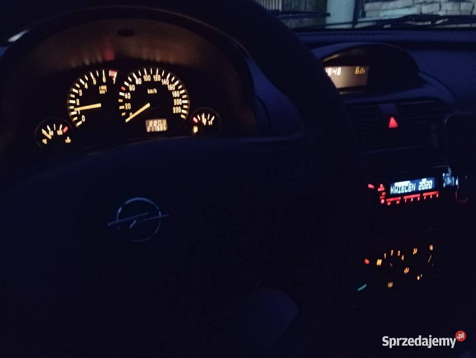 Opel Corsa C 10 12v manualna Annopol sprzedam