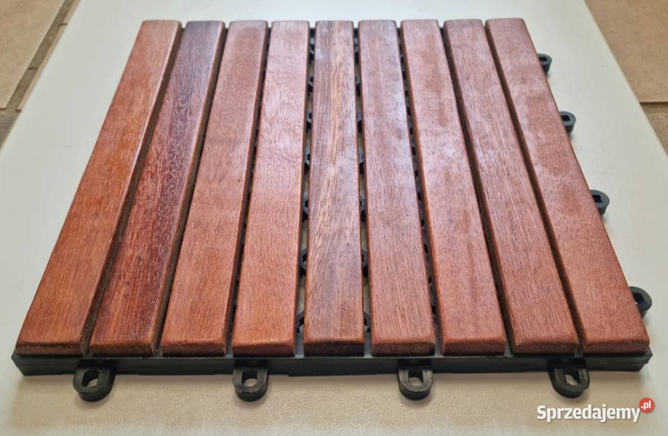 Płytki tarasowe z naturalnego drewna Poznań