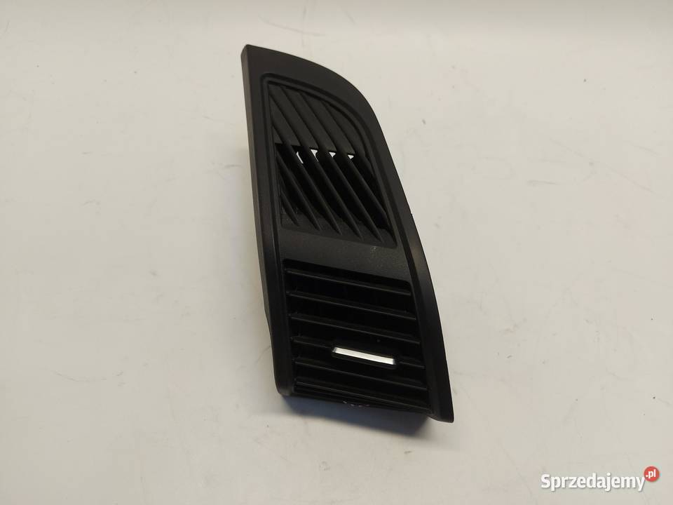 BMW i3 i01 REX Kratka nawiewu prawa 9283002