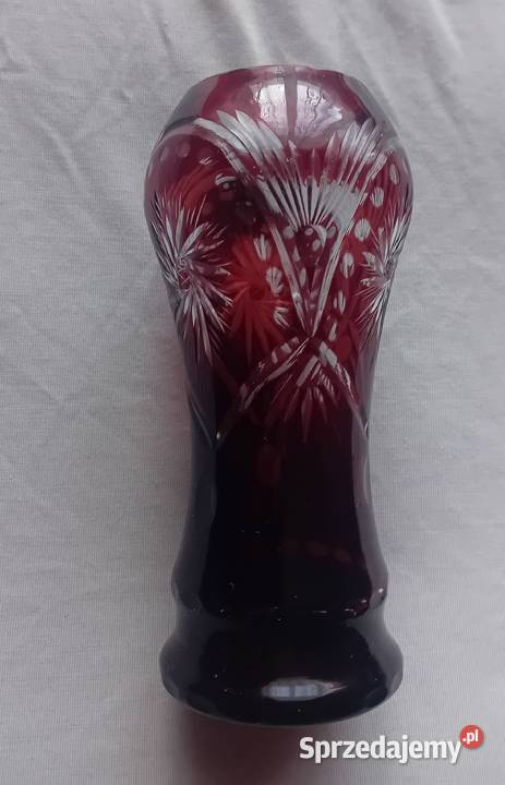 Rubinowy ręcznie szlifowany wazon kryształowy Koźminek sprzedam