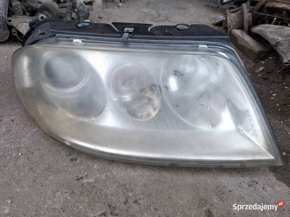 Lampa Prawa Przód Volkswagen Passat B5 FL XENON Wisznice